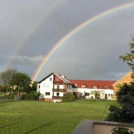 Gastehaus Merowinger Hof Гостевой дом Badenheim